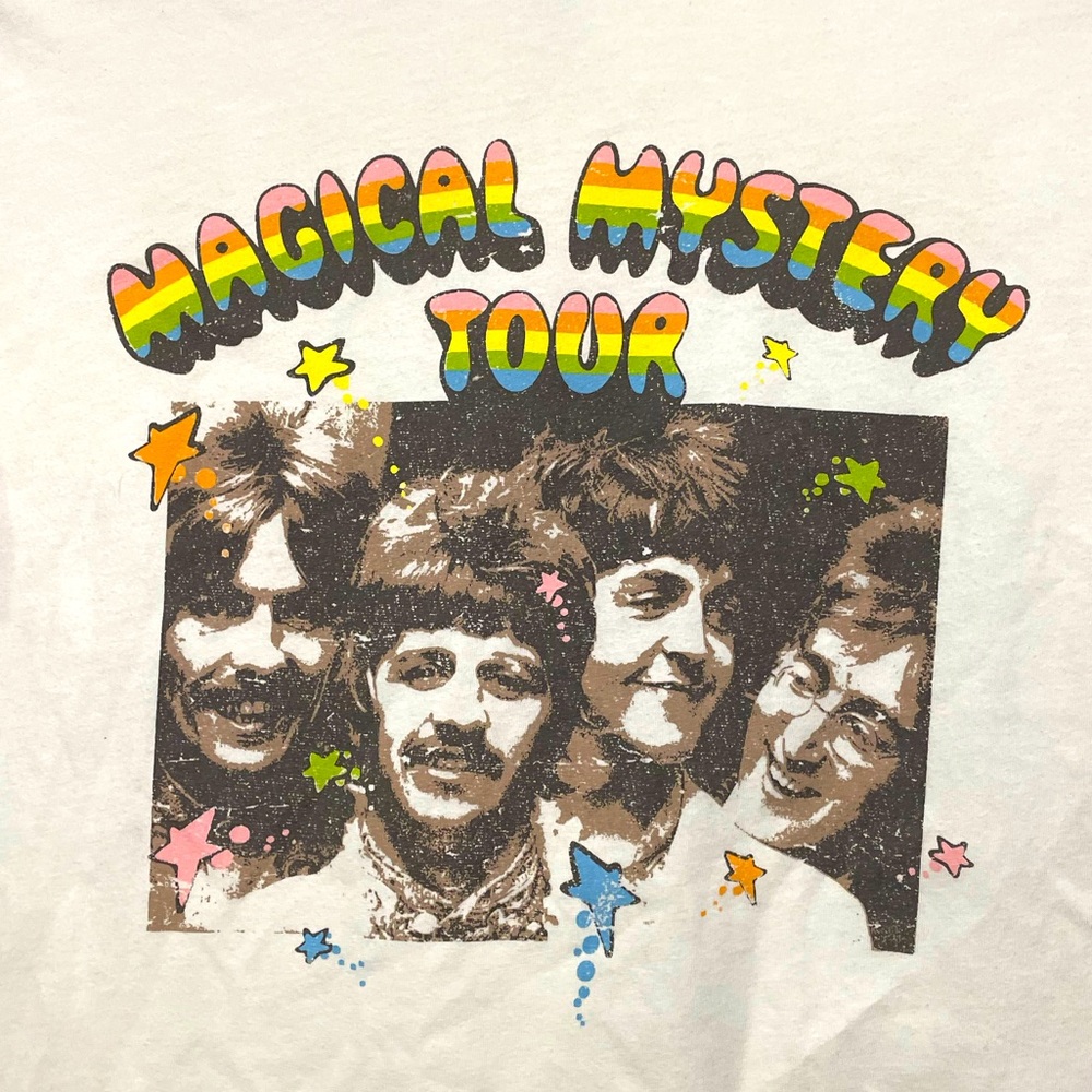 Beatles Magical Mystery Tour white retro graphic tee sz M